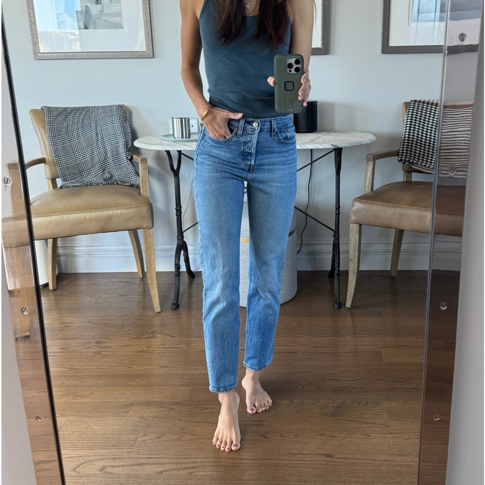 Levi’s Wedgie Straight Jeans